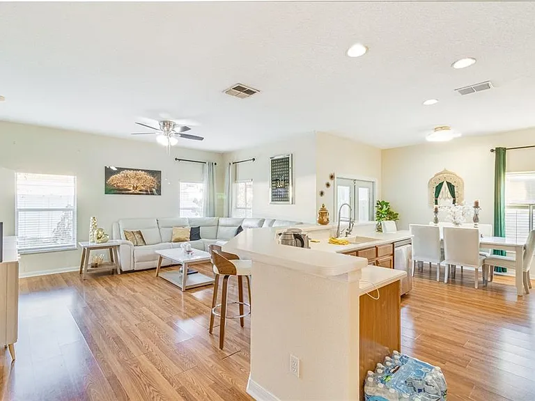 763 Star Pointe Dr — Photo 6
