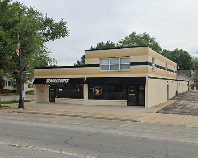 1st image of 665 W Broadway St