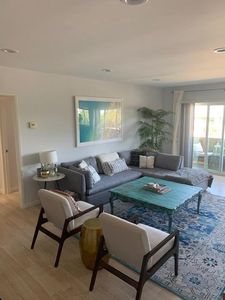 1262 S Barrington Ave Unit 19, Los Angeles, CA, 90025