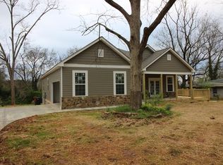 23 New St, Hoschton, GA 30548