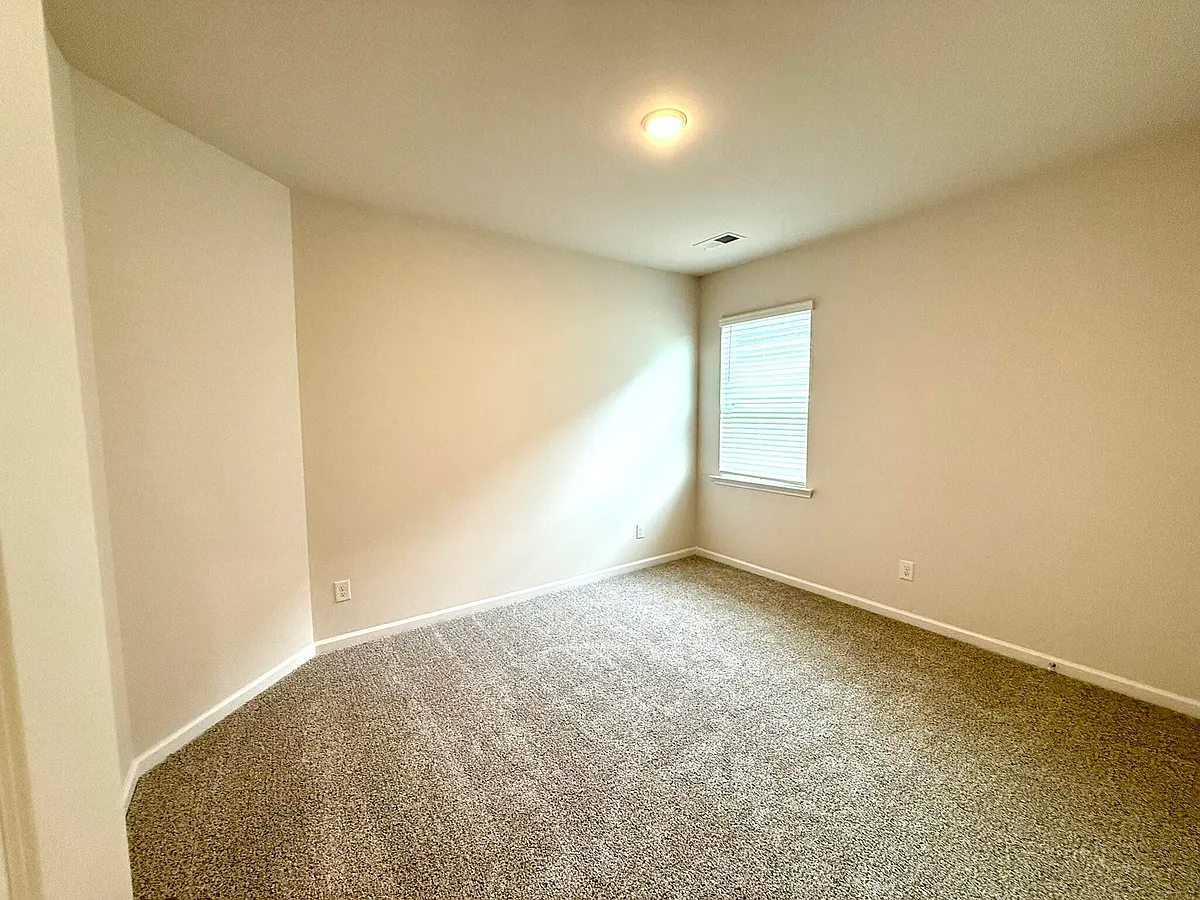 Building Photo - 9068 Malahide Ln