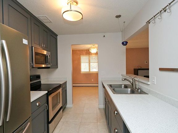 2nd image of 7631 Edinborough Way APT 5115