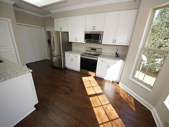 5th image of 11536 Fincastle Ln