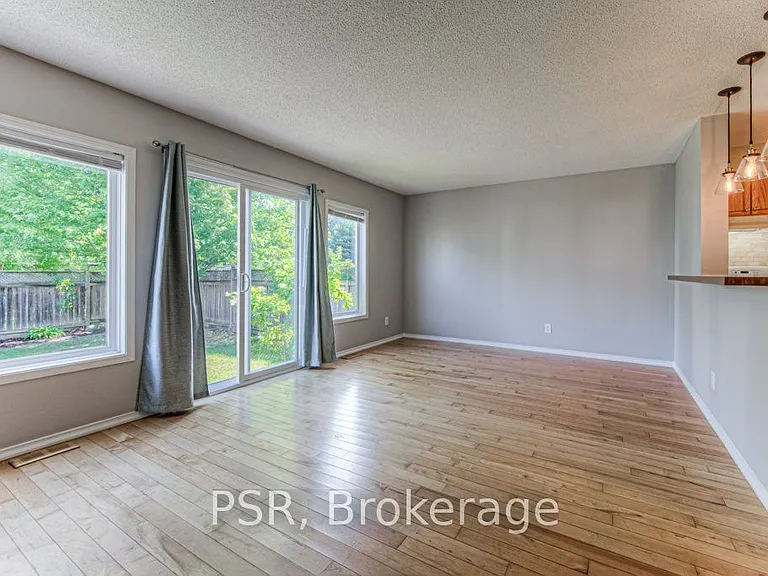 506 Chablis Dr — Photo 9