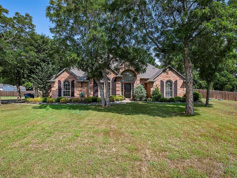 1st image of 136 S Bear Creek Ln