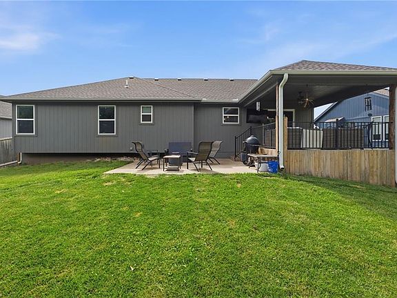 3rd image of 22907 S Ridgeview Dr
