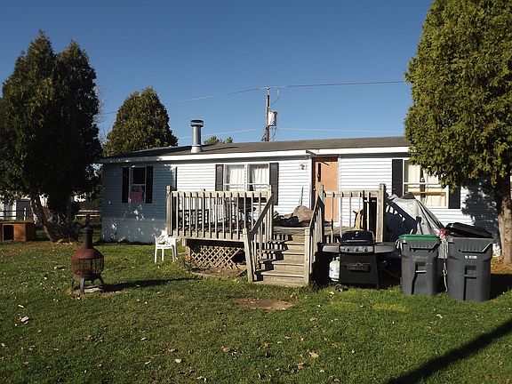 3rd image of 26 Avenue E