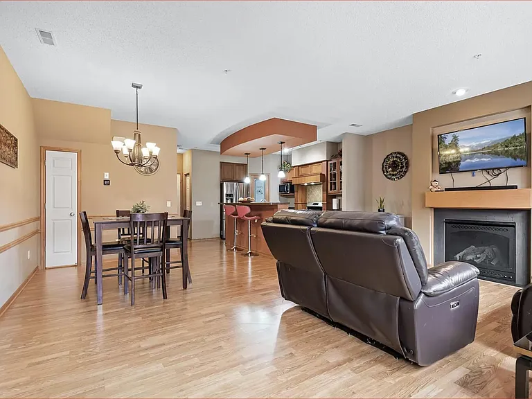 12450 Flanders Ct NE #C — Photo 6