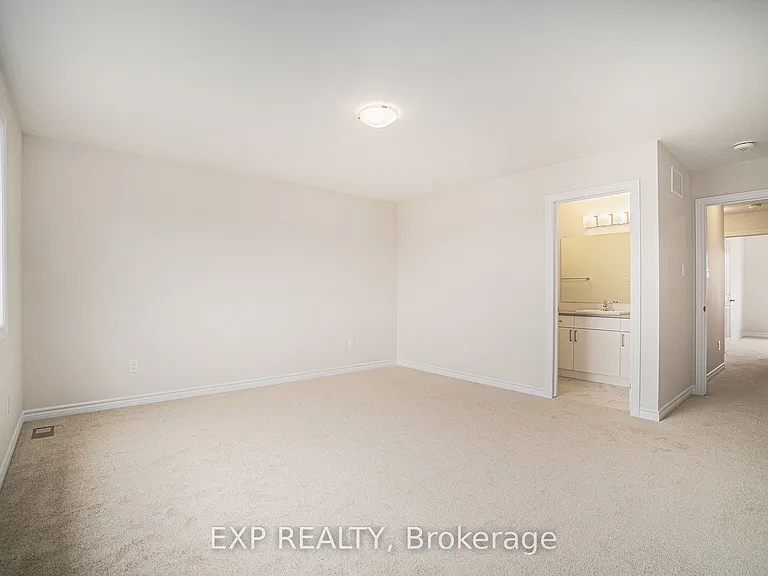 74 Richelieu St — Photo 16