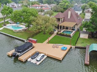 5050 Pleasure Lake Dr, Willis, TX 77318