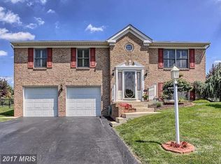 348 Chartridge Dr, Hagerstown, MD 21742