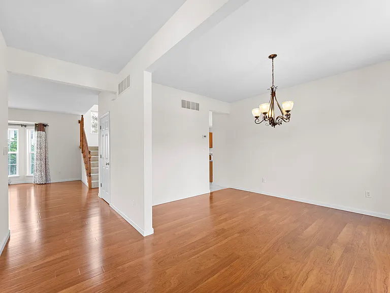 34 Bonhomme Richard Ct — Photo 4