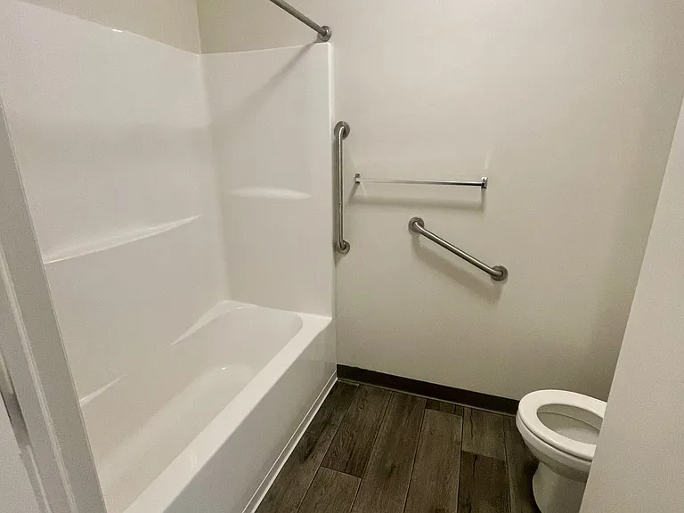 Hawks Ridge Apartments — Photo 8