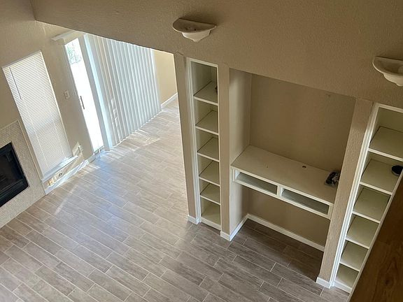 3rd image of 4740 Excalibur Dr #B