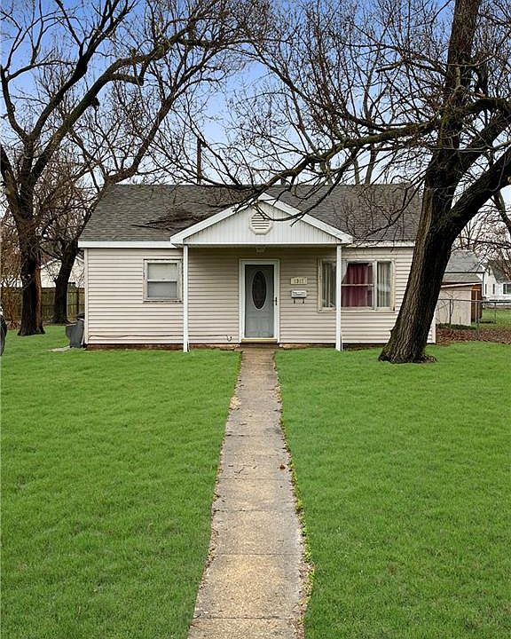 1st image of 1317 Southlawn Dr