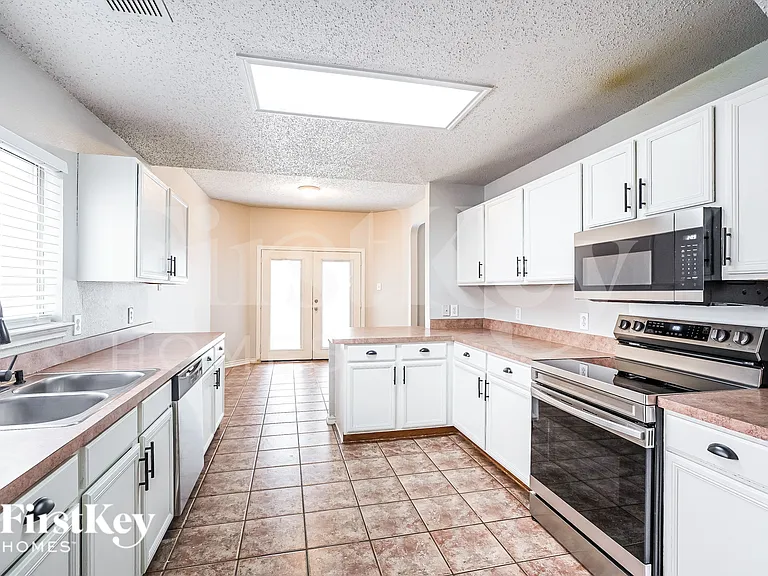 5293 Chessie Cir — Photo 8