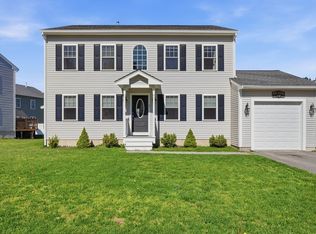 17 Fieldstone Ln, Marion, MA 02738