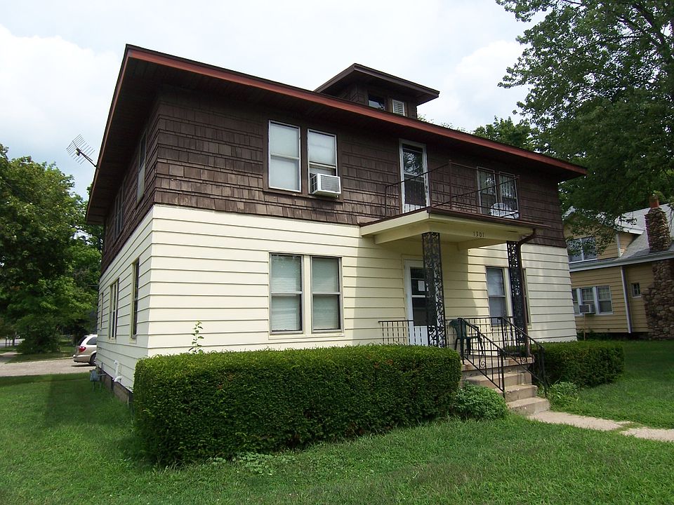 4 one bedroom units
