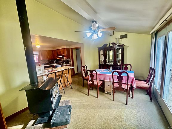 4th image of 7190 W May Rd