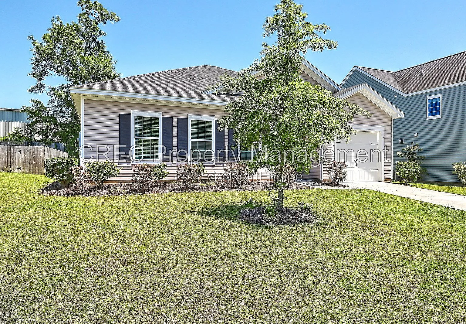 3 bed, 2.0 bath, 1283 sqft, $2,000 — Photo 3