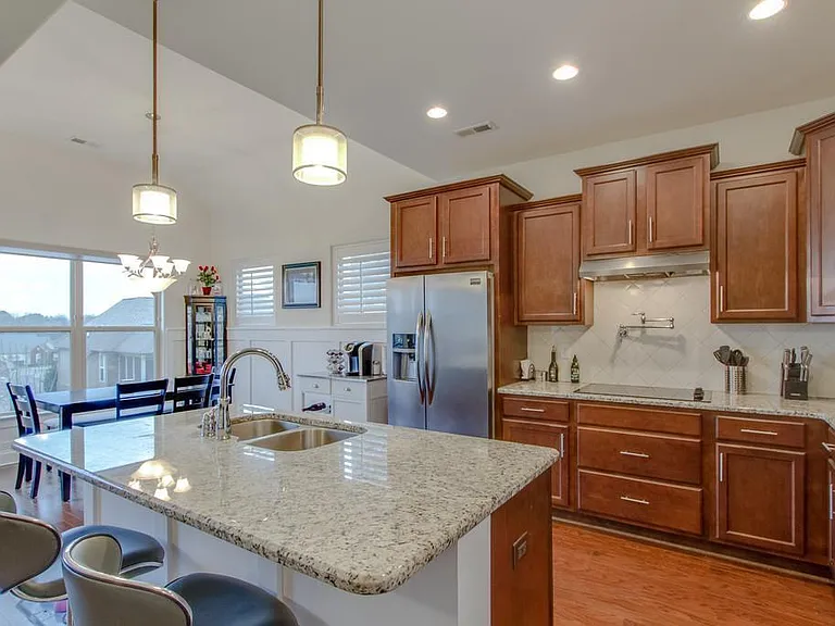 422 Tamarac Dr — Photo 18