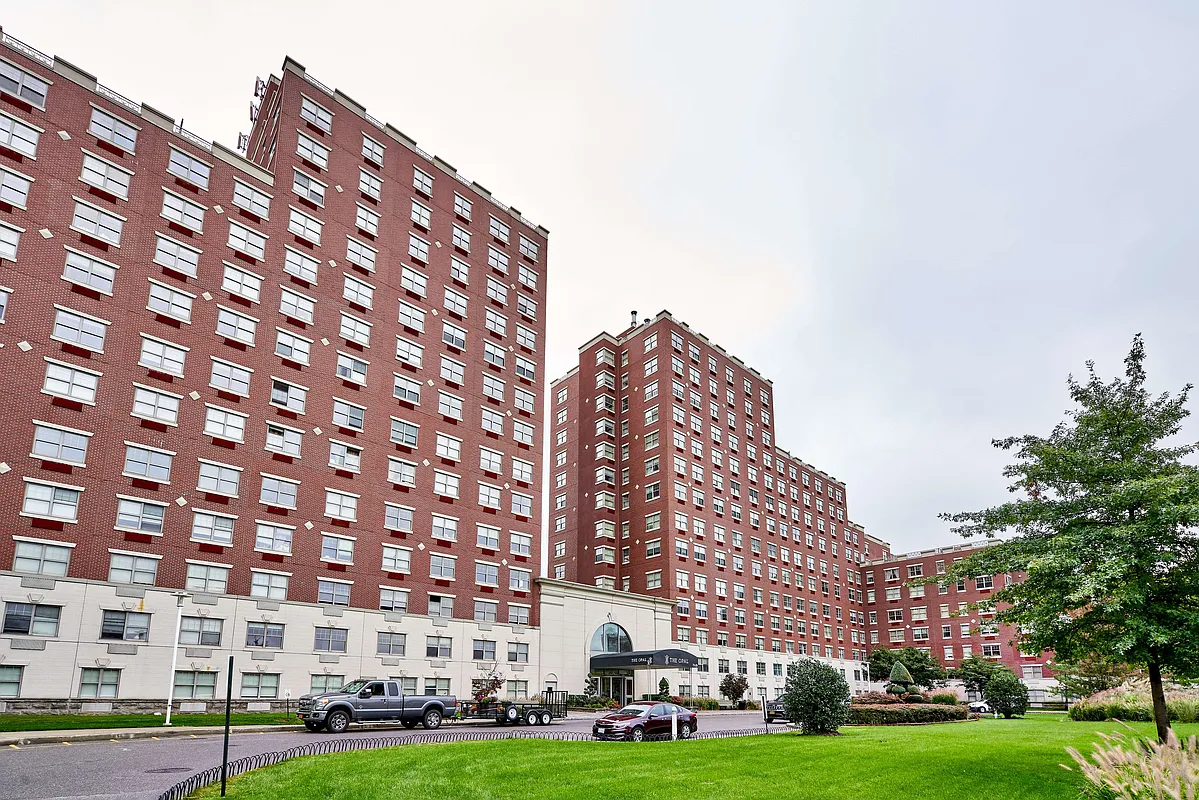 The Opal Kew Gardens Hills: Discover Luxury Living