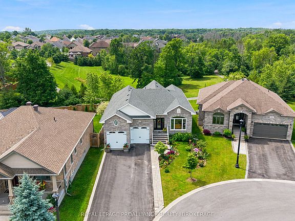 4th image of 861 Windermere Dr