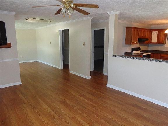 3rd image of 1521 Morgan Ct