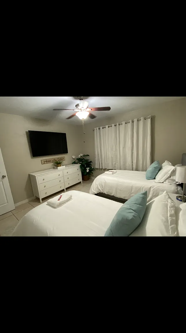2 bed, 1131 sqft, $1,950 — Photo 4