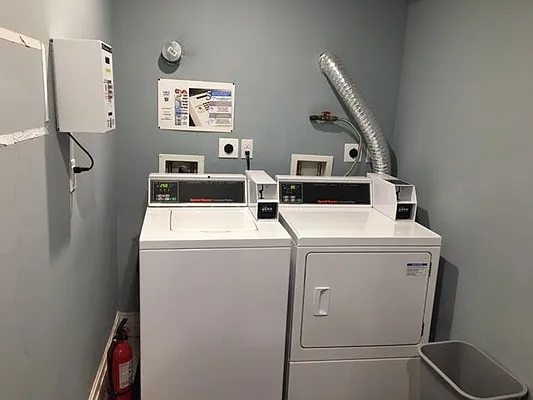 Rented by Premier Metro Realty Corp | media 27