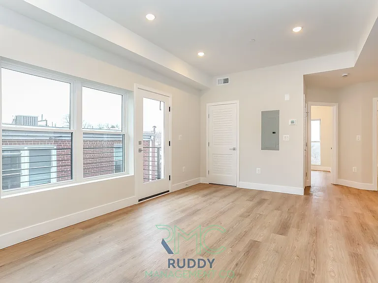 52nd Street Residences — Photo 20