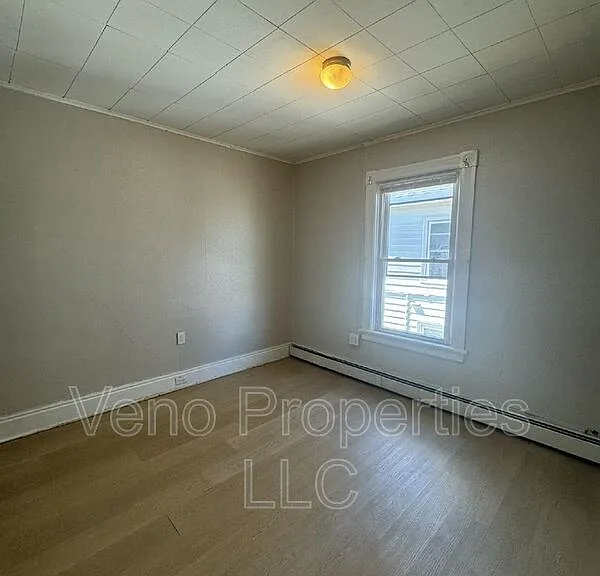 129 N 3rd Ave #2 — Photo 11