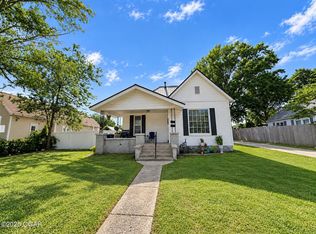 608 N Central Ave, Monett, MO 65708