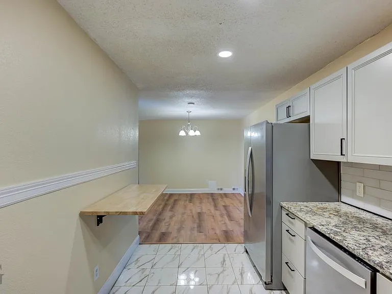 1312 Fox St — Photo 10