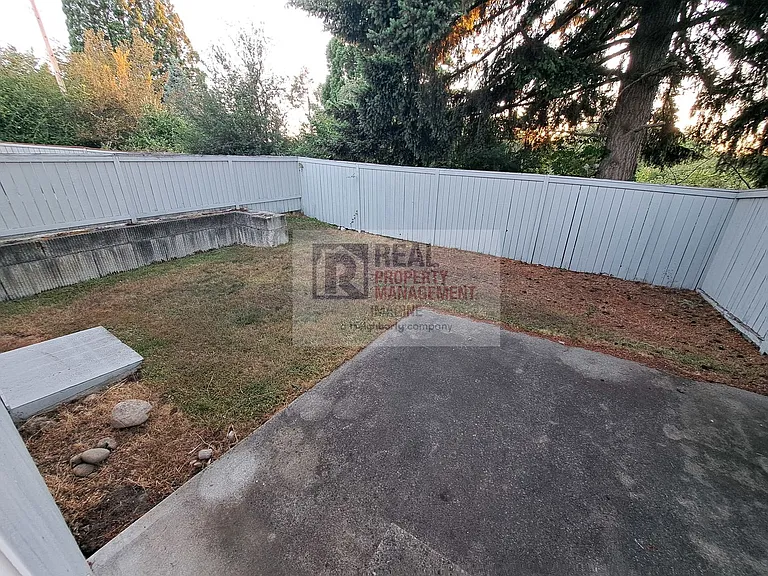 15323 Berry Valley Dr SE — Photo 19