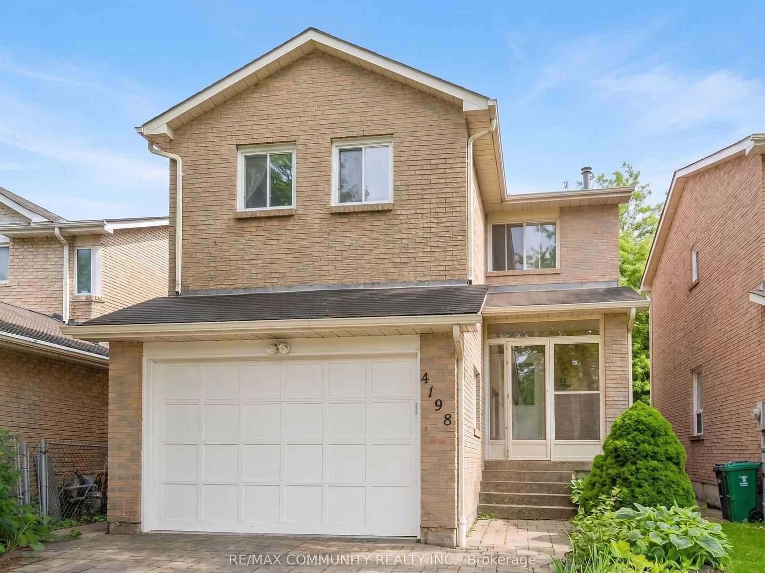 1 bed, $899 — Photo 1