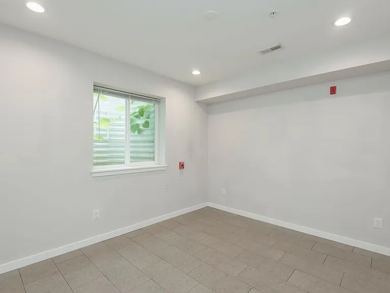 1816 Harlan St #1 — Photo 15