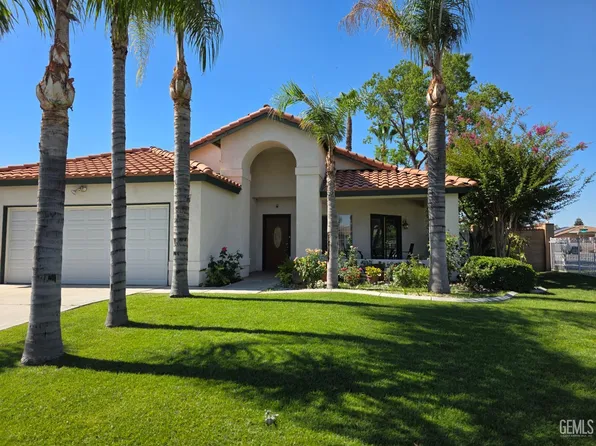 5617 Summer Cypress Dr, Bakersfield, CA 93313