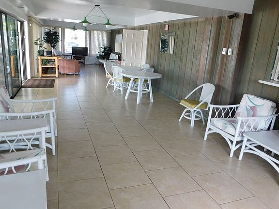 5th image of 7321 Central Ave APT 404