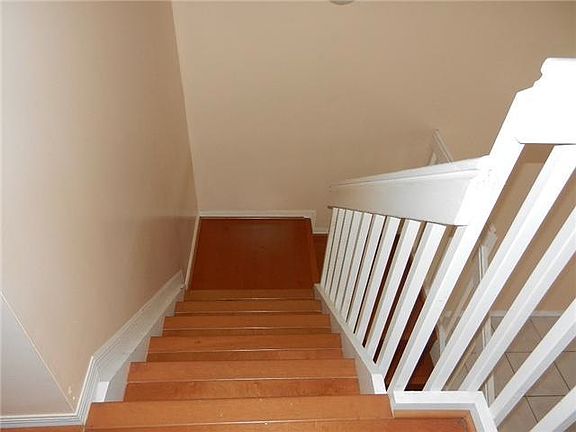 5th image of 1839 W Trafalgar Cir