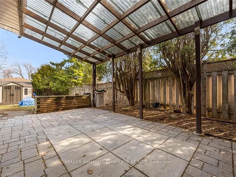 77 Lawfield Dr — Photo 26