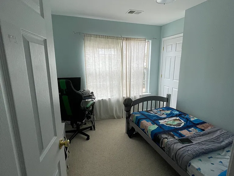 15545 Stronvar House Ln — Photo 9