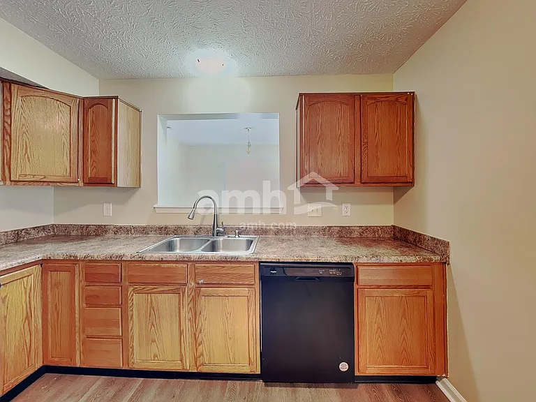 10477 Secretariat Dr — Photo 4