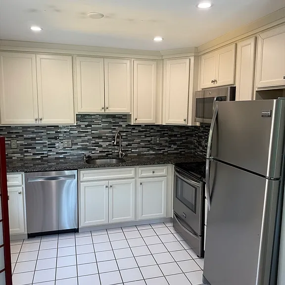 104 Gazebo Cir #104 — Photo 7