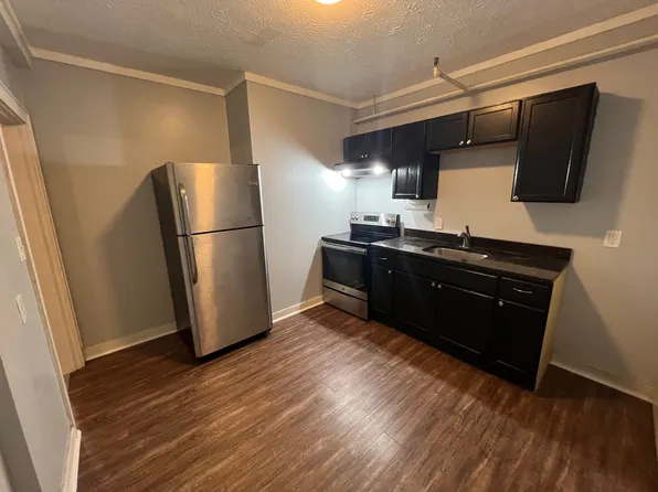 159 Elm St, 159 Elm St #203, Biddeford, ME 04005