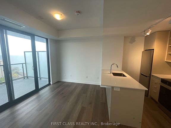 3rd image of 2075 Lakeshore Rd #2003