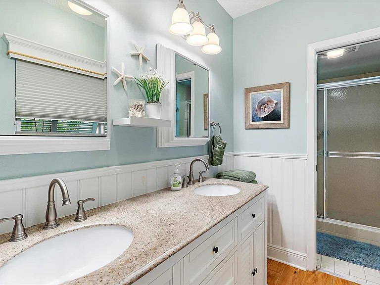 5621 Gulf Of Mexico Dr #103 — Photo 15