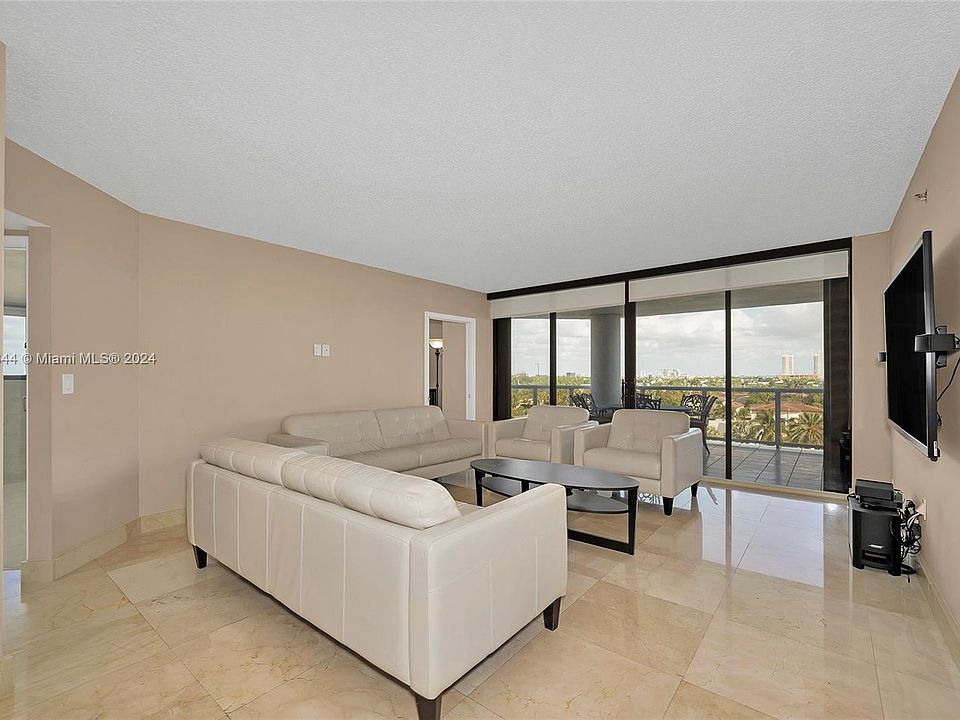 Harbor Towers 3598 Yacht Club Dr Miami FL Zillow