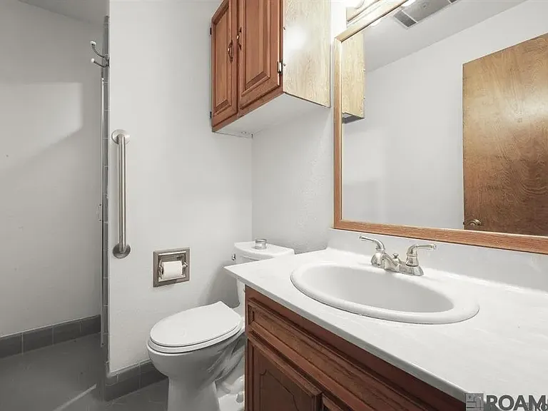 1369 Crescent Dr — Photo 12