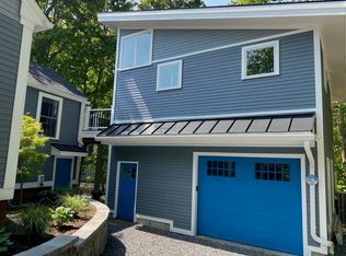 94 Berwick Rd, Ogunquit, ME 03907